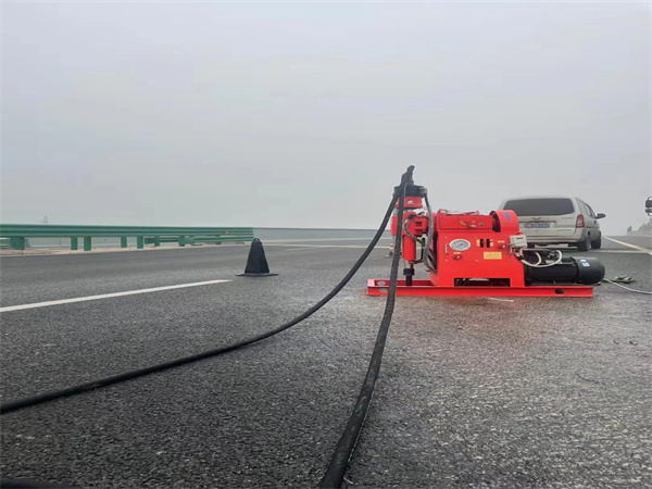 浈江马路路基路面开裂下沉注浆加固灌浆